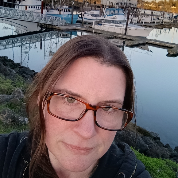 Women's clothes, sizes M-XL, shoes Sizes 7-9, accessories.  Men's clothes L-2X. - Picture 2 of 2